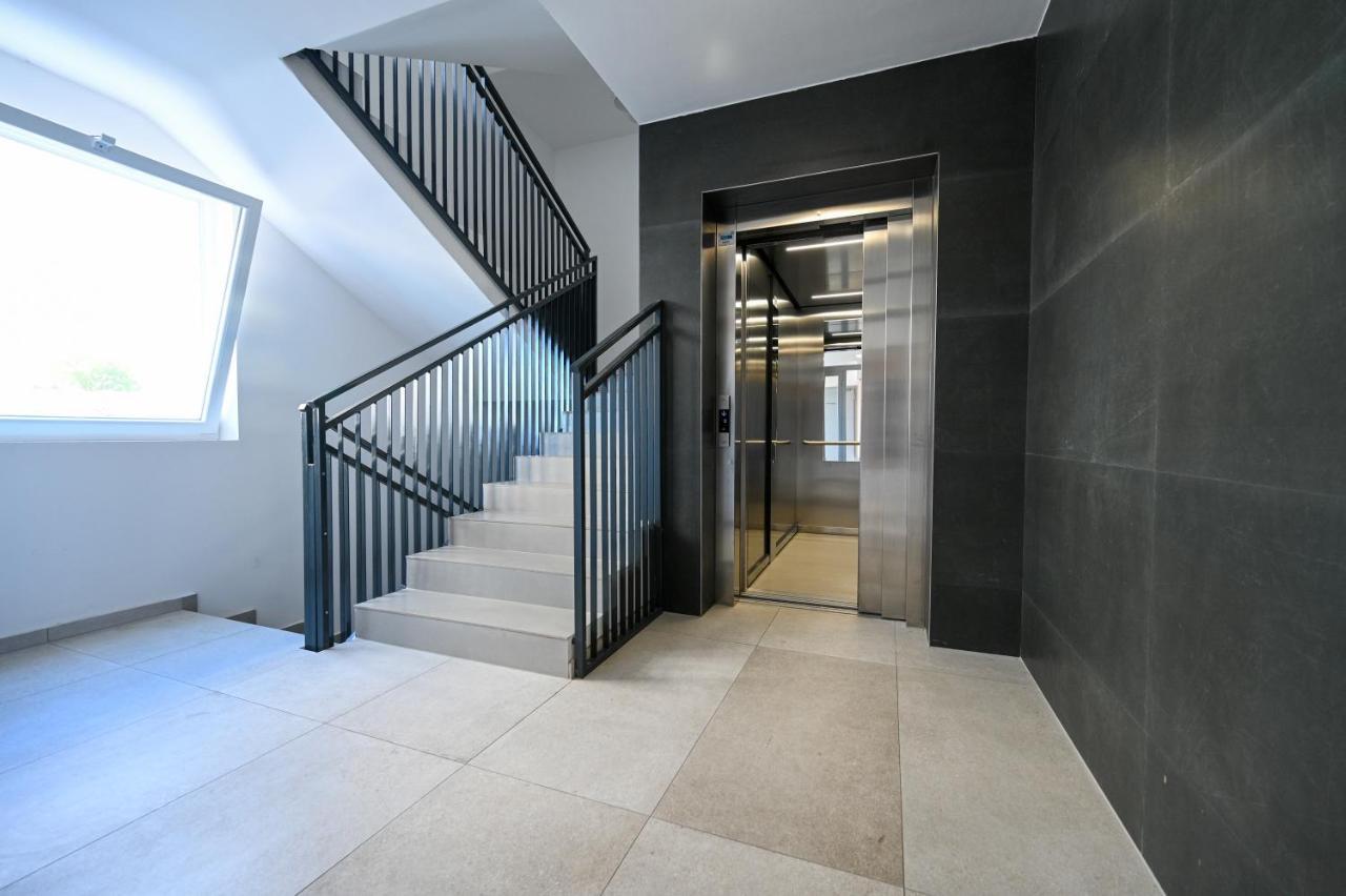 Lovre Apartment Zadar