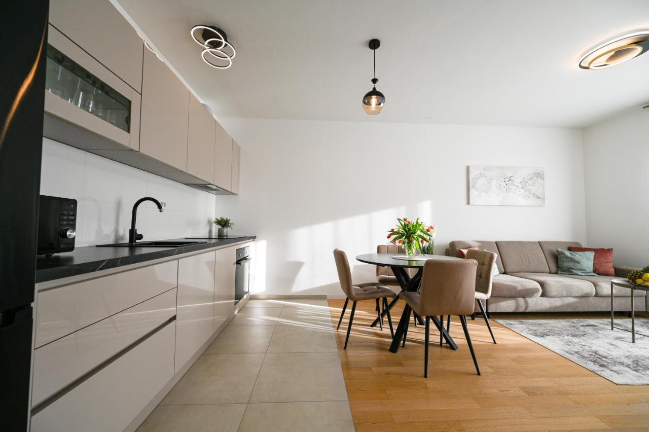 Apartment Lovre *